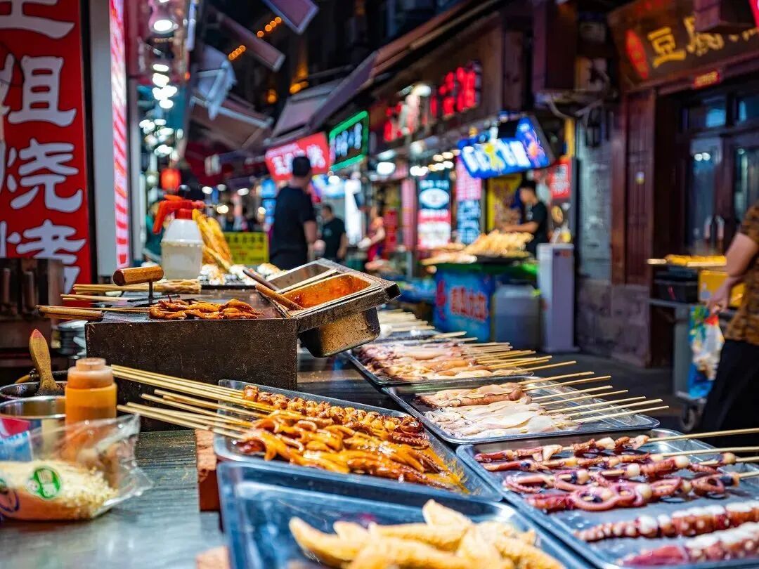 西贝发力美食市集，贾国龙能打赢预制菜翻身仗吗？-36氪
