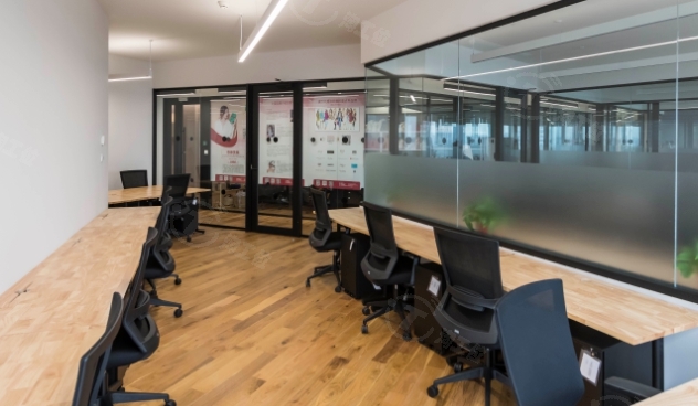 10人内侧独立间