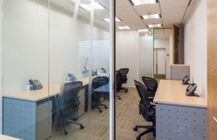 10人带经理室套间