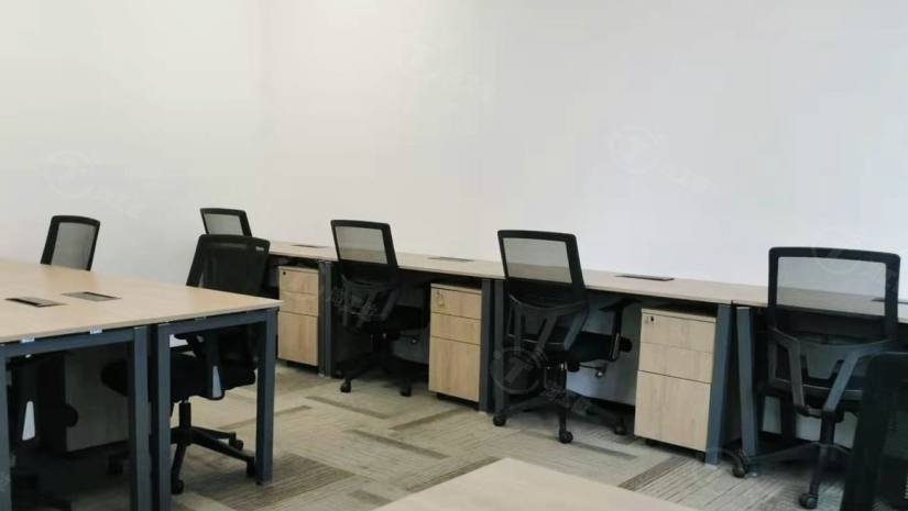 8-80人外侧独立间