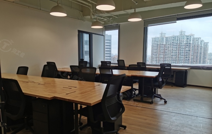 19人带经理室套间