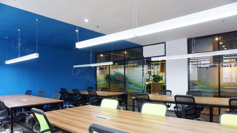 24人外侧独立间