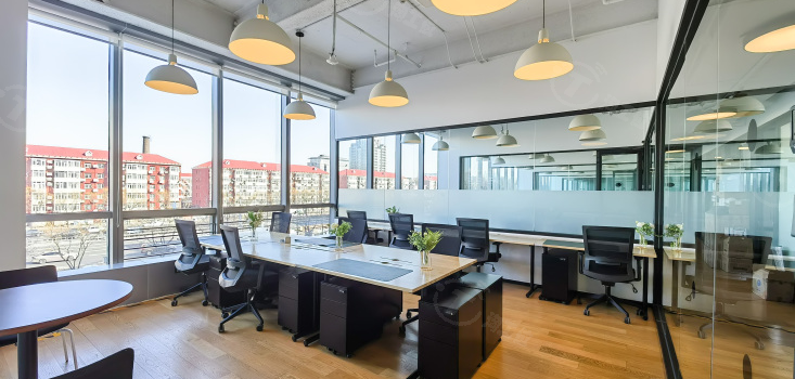 10人外侧独立间