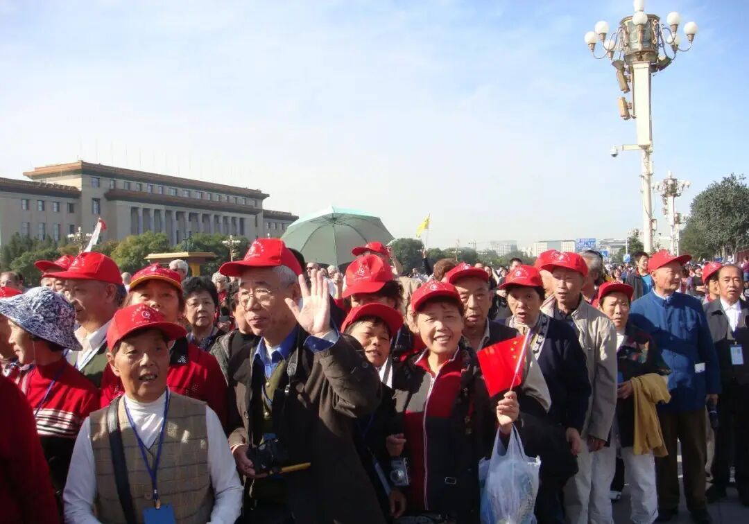 2021年新型养老火了起来,减轻子女负担,自己也能很好生活